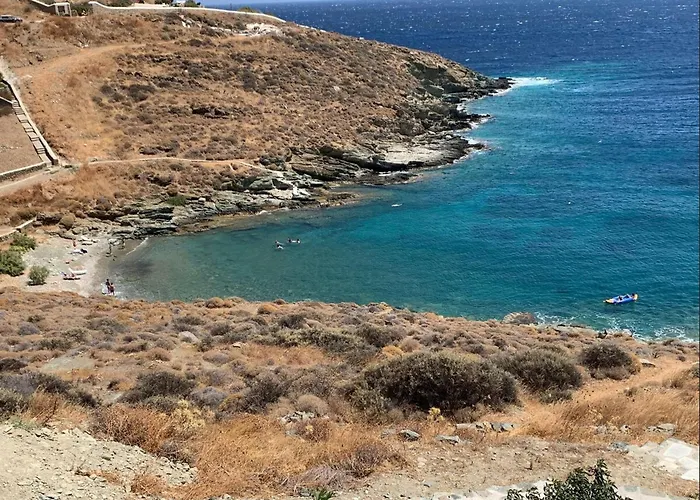 Iliada Simousi アパート *