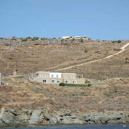 Iliada Simousi Kythnos